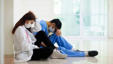 Photo of En çok hemşireler şiddete maruz kalıyor