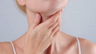 Photo of Hipotiroidi veya hipertroidi işaret eden belirtiler